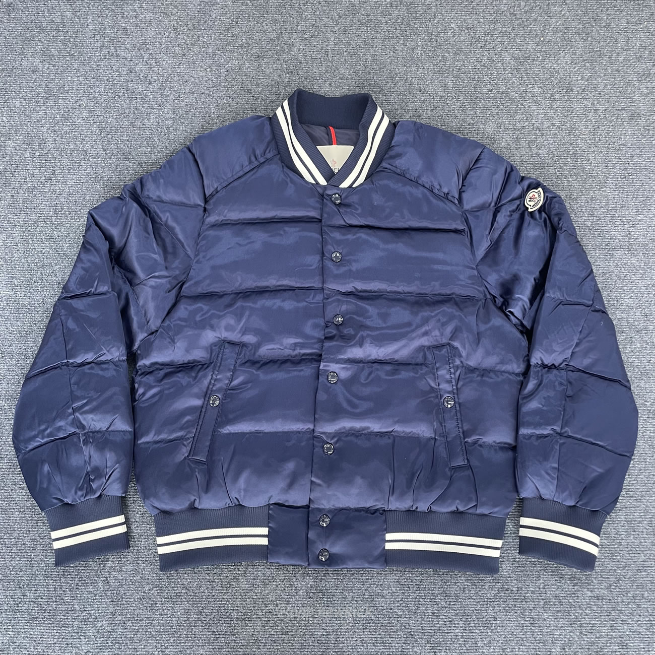 Moncler Dives Down Bomber Jacket (7) - newkick.org